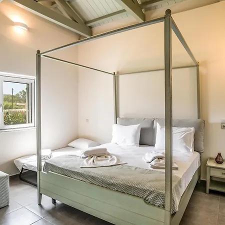 Three Stars Luxury Villa *