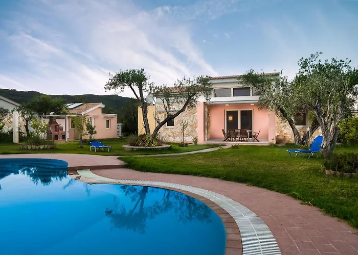 Villa Three Stars Luxury Moraitika