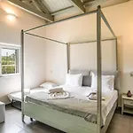 Three Stars Luxury Villa *