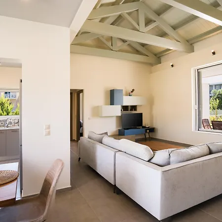 Three Stars Luxury Вилла Мораитика