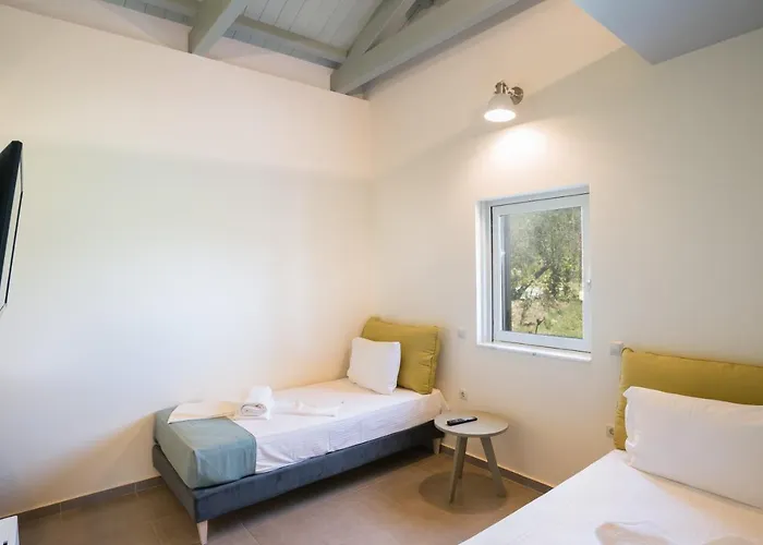 Three Stars Luxury *